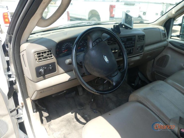2004-ford-f350-image-8