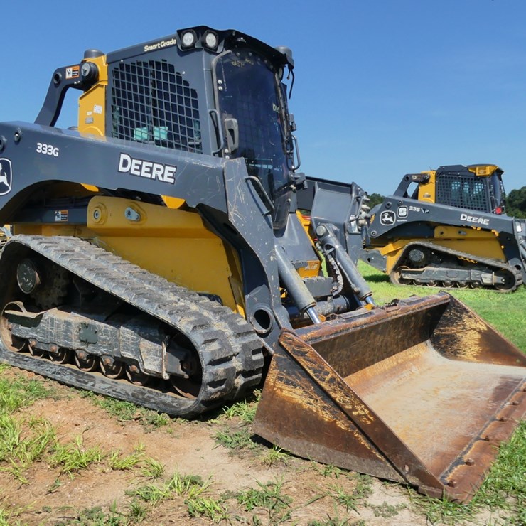 2023 DEERE 333G