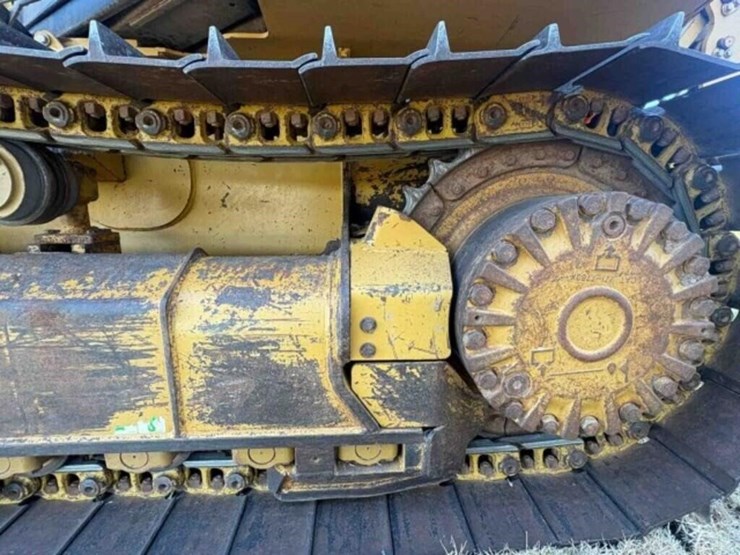 2014---caterpilar-d4k2-xl-dozer-image-7