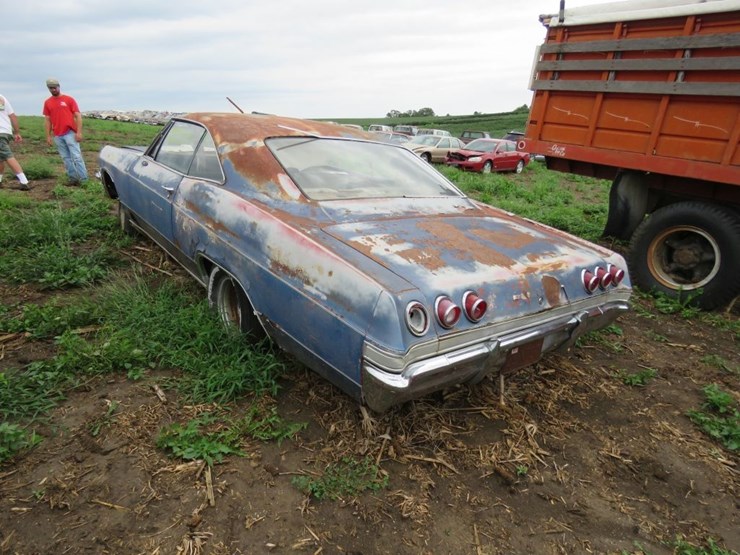 1965-chevrolet-impala-2dr-ht-image-4