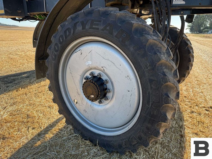 2018-case-ih-patriot-2250-image-33
