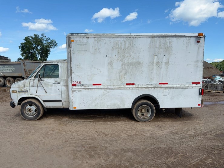 1984-utility-van-image-2