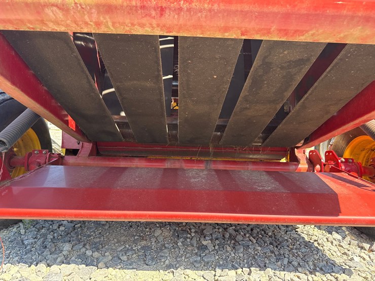 2018-new-holland-450-image-11
