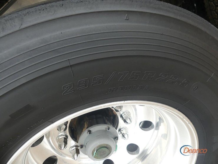 2019-kenworth-t880-image-8