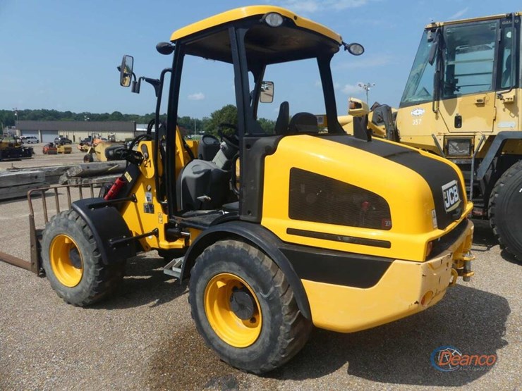 2023-jcb-407-image-3
