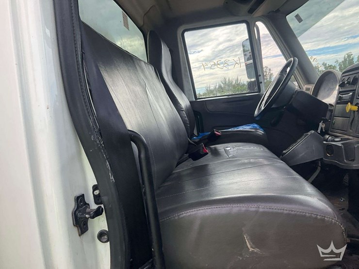 2016-international-durastar-4300-image-24