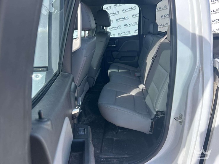 2016-chevrolet-silverado-1500-image-18