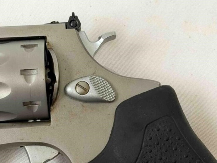 taurus-mod,-941-22mag-revolver-image-5