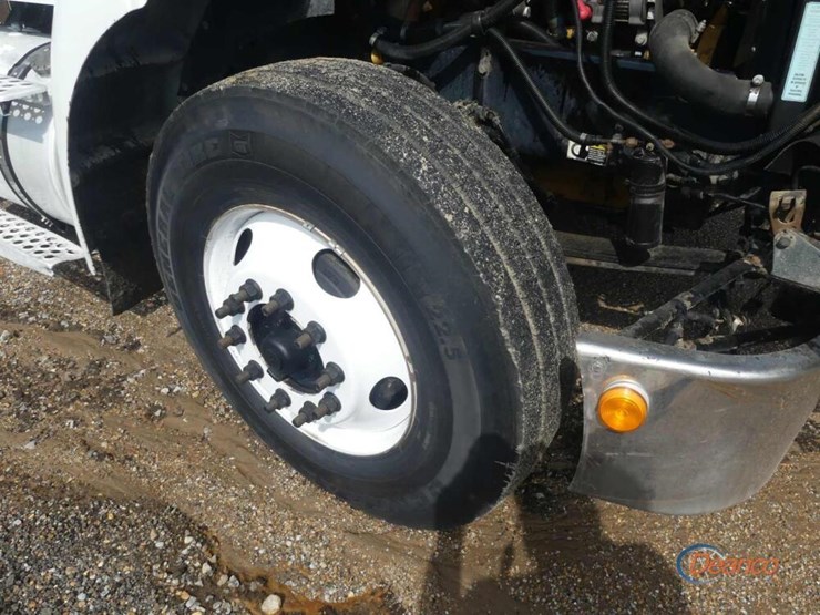 2007-kenworth-t300-image-13