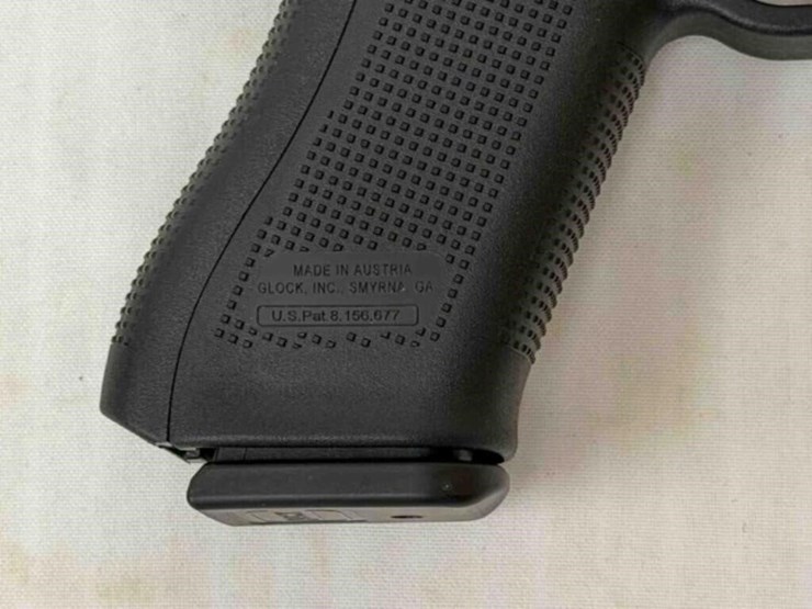glock-model-45-9mm-pistol-image-16