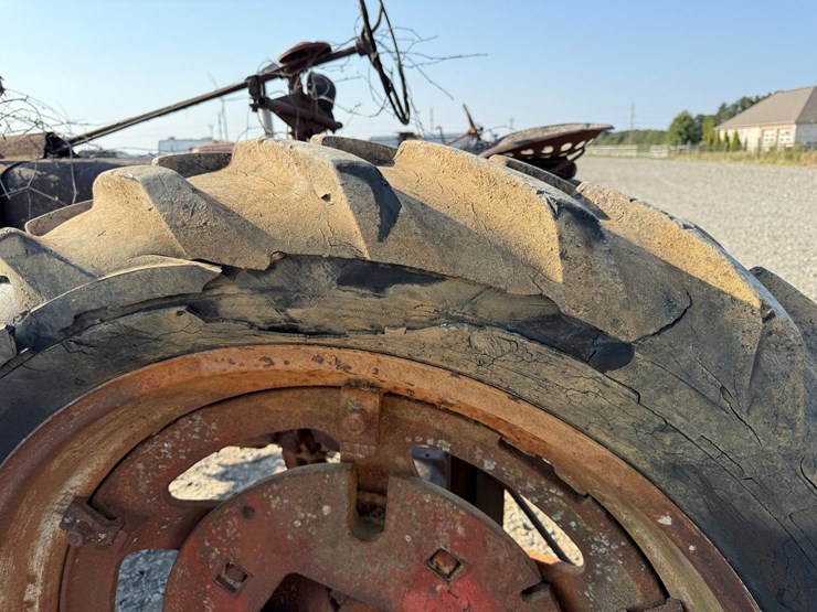 ford-tractor-image-15