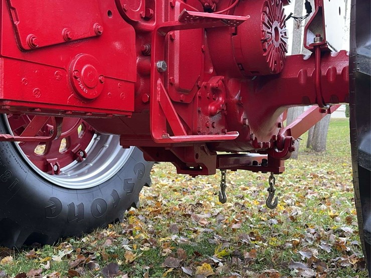 1970-1026-farmall-hydro-row-crop-golden-demonstrator-image-47