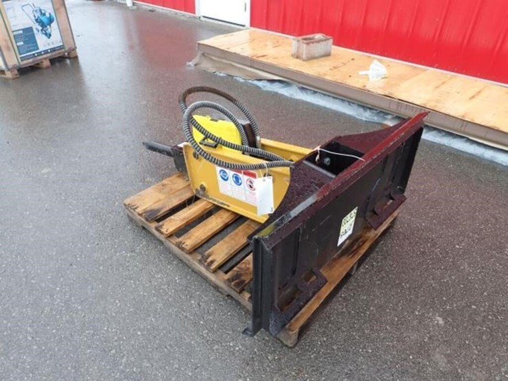 2025-cfo-industrial-skid-steer-hydraulic-hammer-ss-image-1