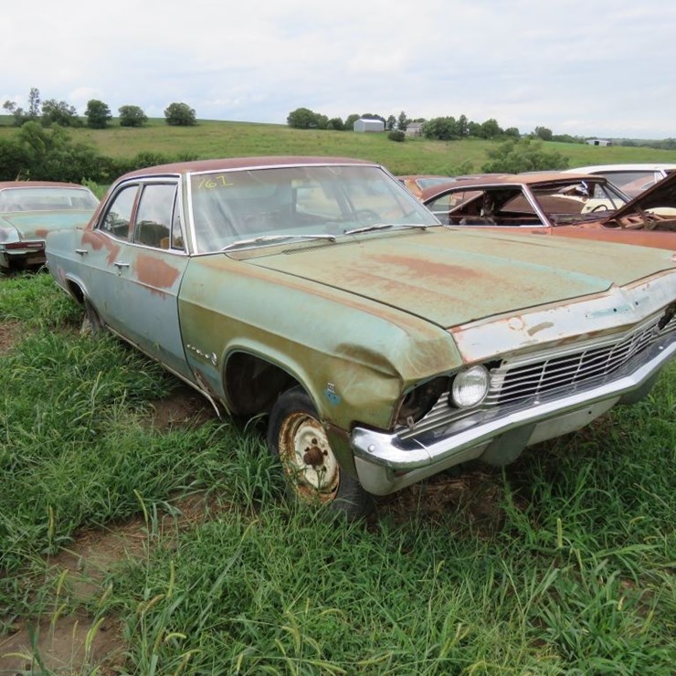 1965 Chevrolet Impala 4dr Sedan