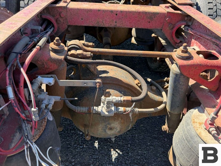1989-peterbilt-379-image-29
