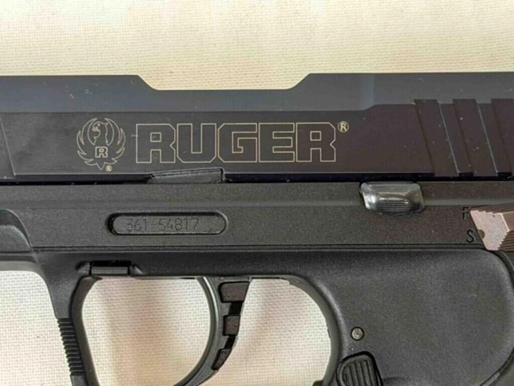 ruger-sr-22p-22lr-pistol-image-5
