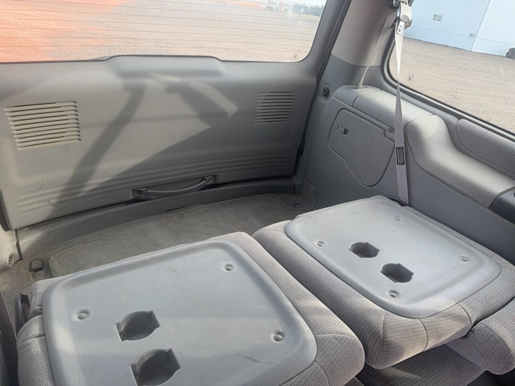 2000-chevrolet-venture-image-10