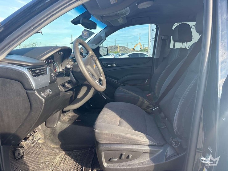 2020-chevrolet-tahoe-image-6
