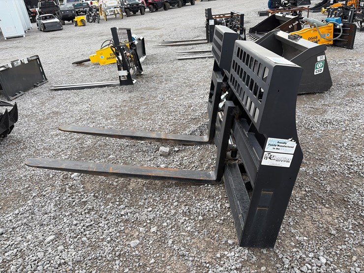 #53-•-jenkins-hyd-pallet-forks-image-2