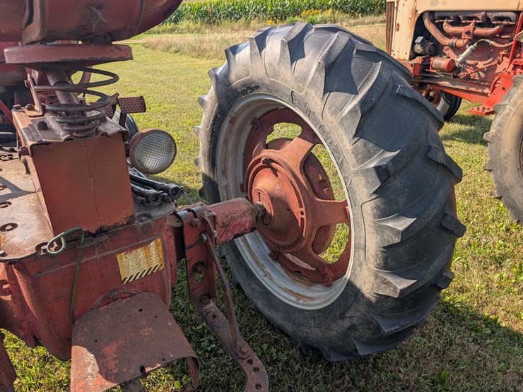 #119-•-farmall-md-image-19