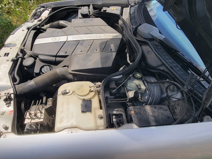 #103-•-2001-mercedes-benz-clk-430-convertible-(has-mn-title)-image-24