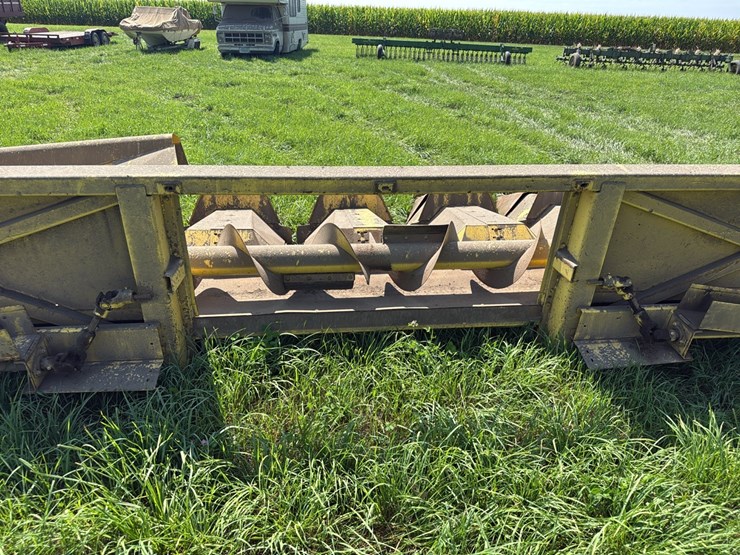 new-holland-8-image-4