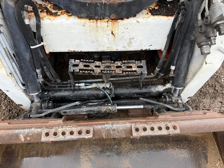 bobcat-s450-image-10