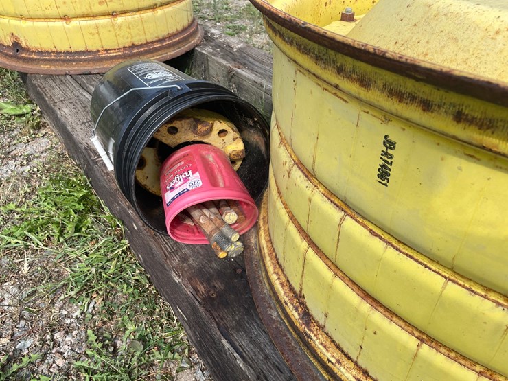 #6216-•-tractor-rims-image-6