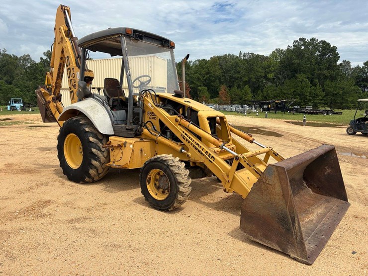 new-holland-555e-image-5