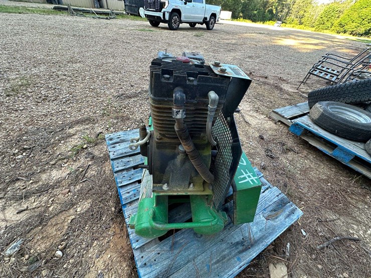 deere-ac2-8gh-image-13