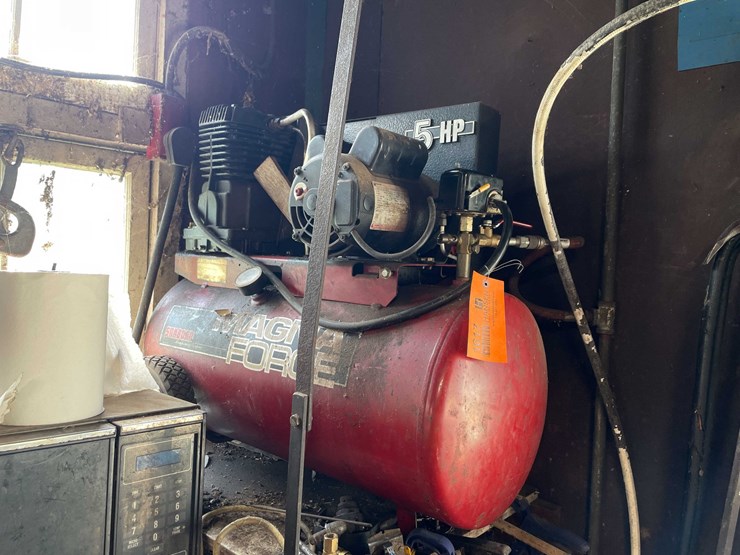 #1617-•-sandborn-air-compressor-image-7