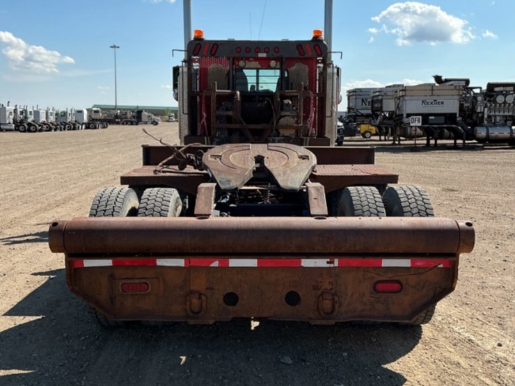 1996-peterbilt-379-image-6