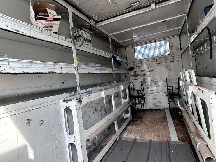 #212-•-2014-saub-pull-behind-service-trailer-image-38