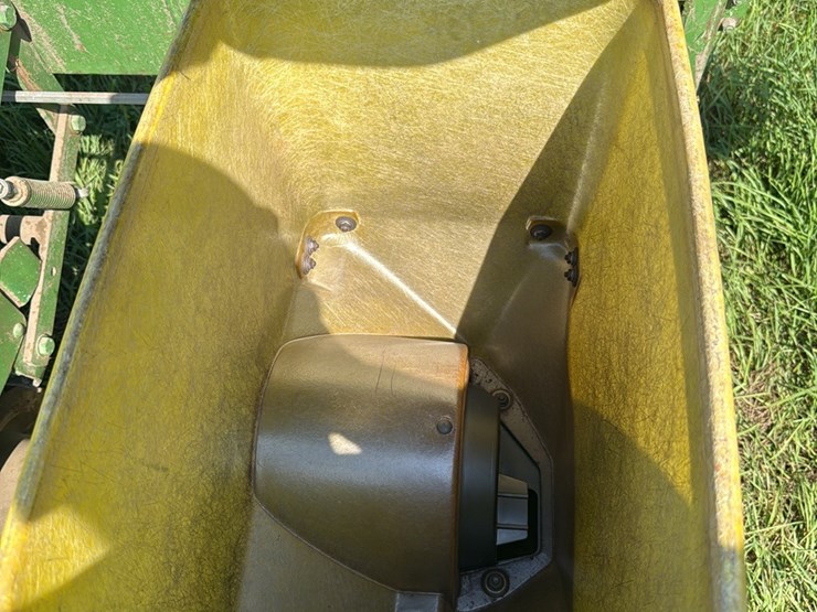 john-deere-7100-image-4