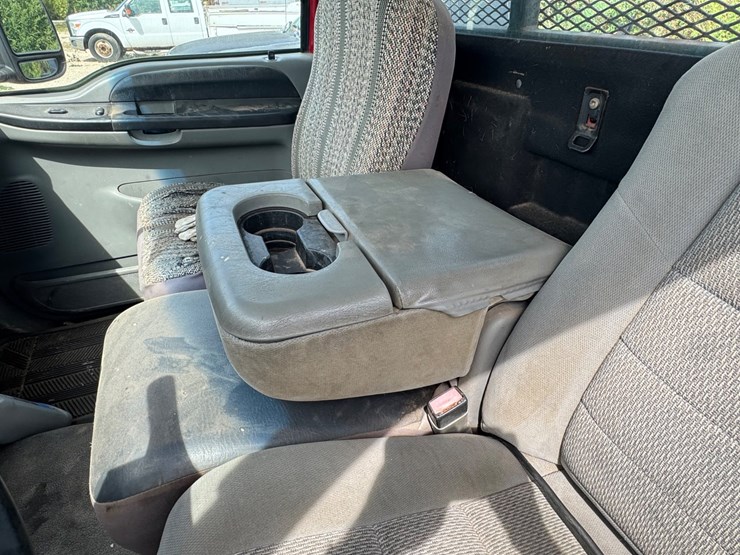 2005-ford-f350-image-53
