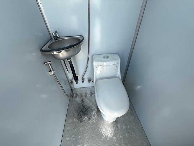 #187-•-portable-restroom-image-6