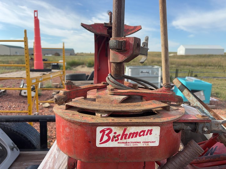 bushman-tire-changer-image-1