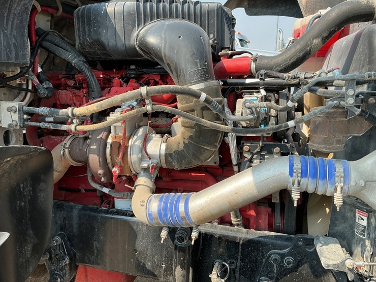 2013-freightliner-coronado-122-sd-image-14