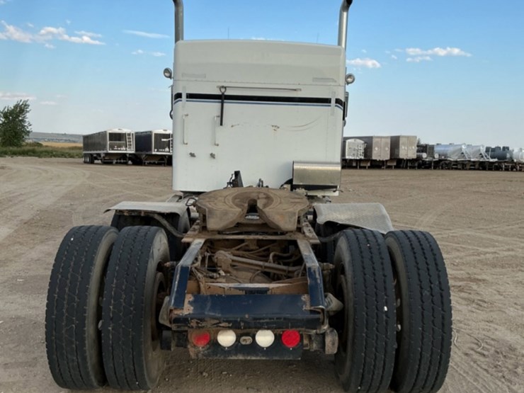 2012-kenworth-t800-image-6