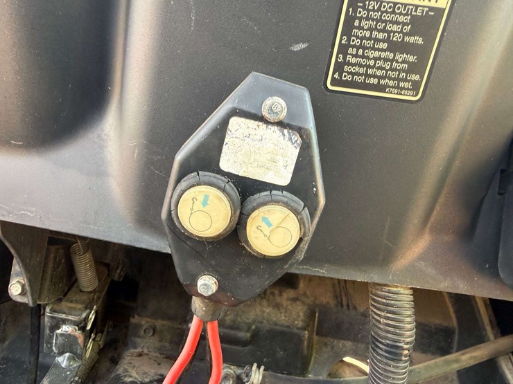 2016-kubota-rtv-x900-image-19