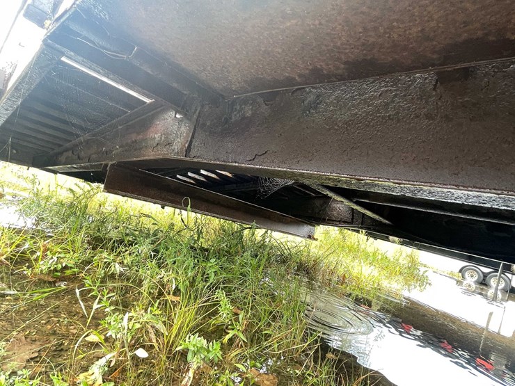 #10501-•-2016-delta-gooseneck-flatbed-(has-wi-title)-image-41