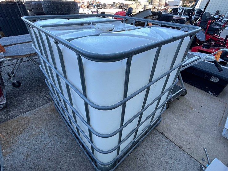 #9131-•-275-gallon-ibc-liquid-container-(03)-image-4