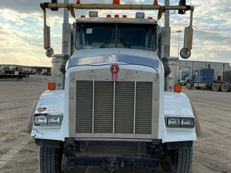 2012-kenworth-t800-image-2