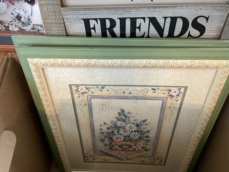 #6253-•-assortment-of-framed-pictures-image-7