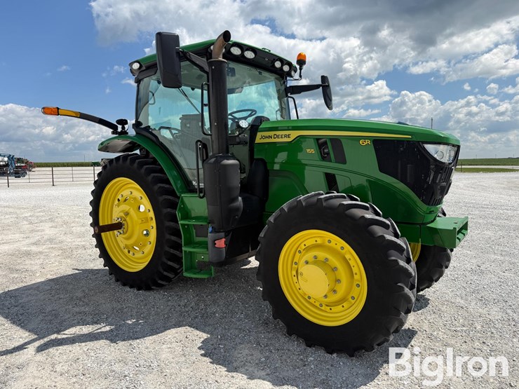 2025-john-deere-6r-155-image-3