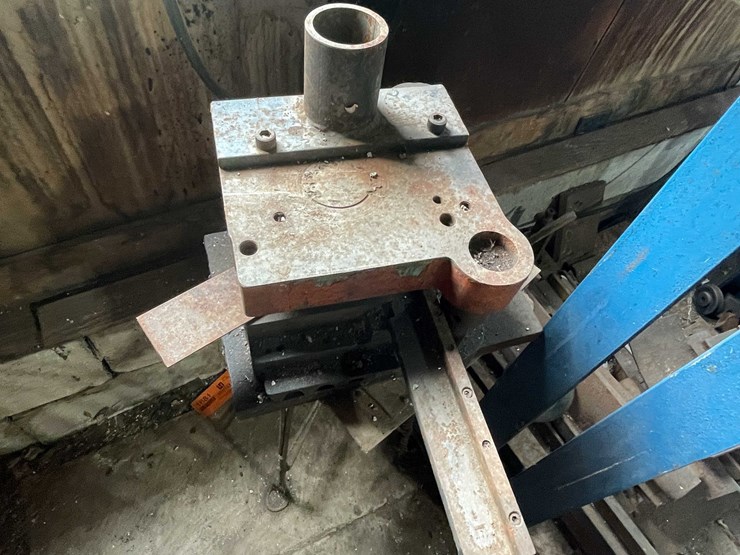 #1681-•-punch-press-die-shoe-image-3