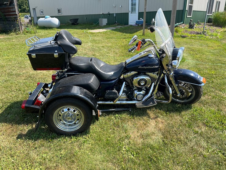 #116-•-2003-harley-davidson-road-king-police-trike-kit-(has-mn-title)-image-1