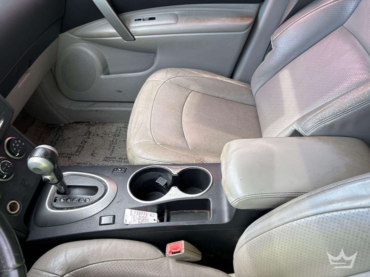 2011-nissan-rogue-image-16