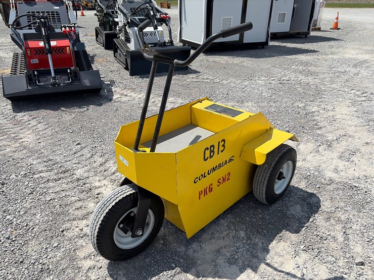 #200-•-columbia-chariot-3-wheel-cart-image-1