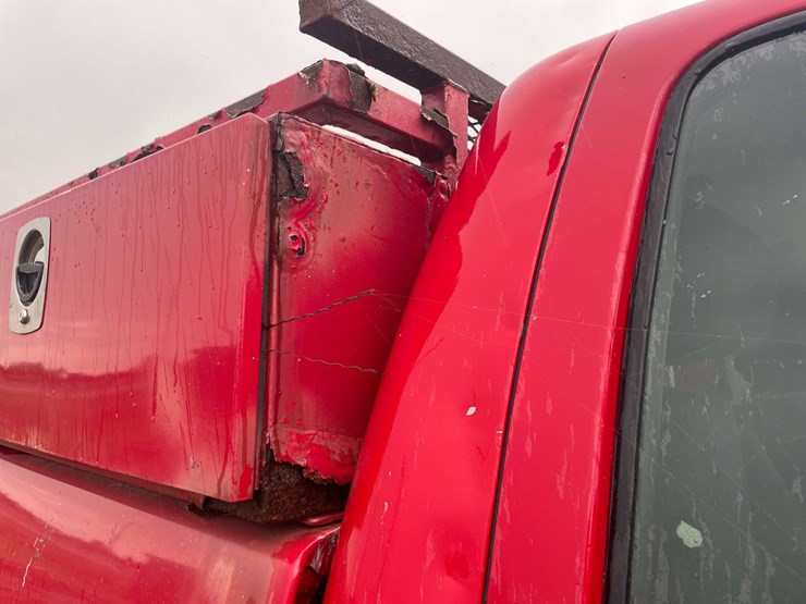 2010-gmc-2500-image-17